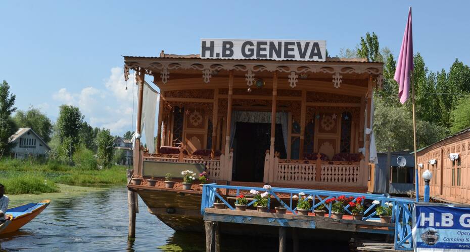 Geneva Houseboat, Srinagar 1
